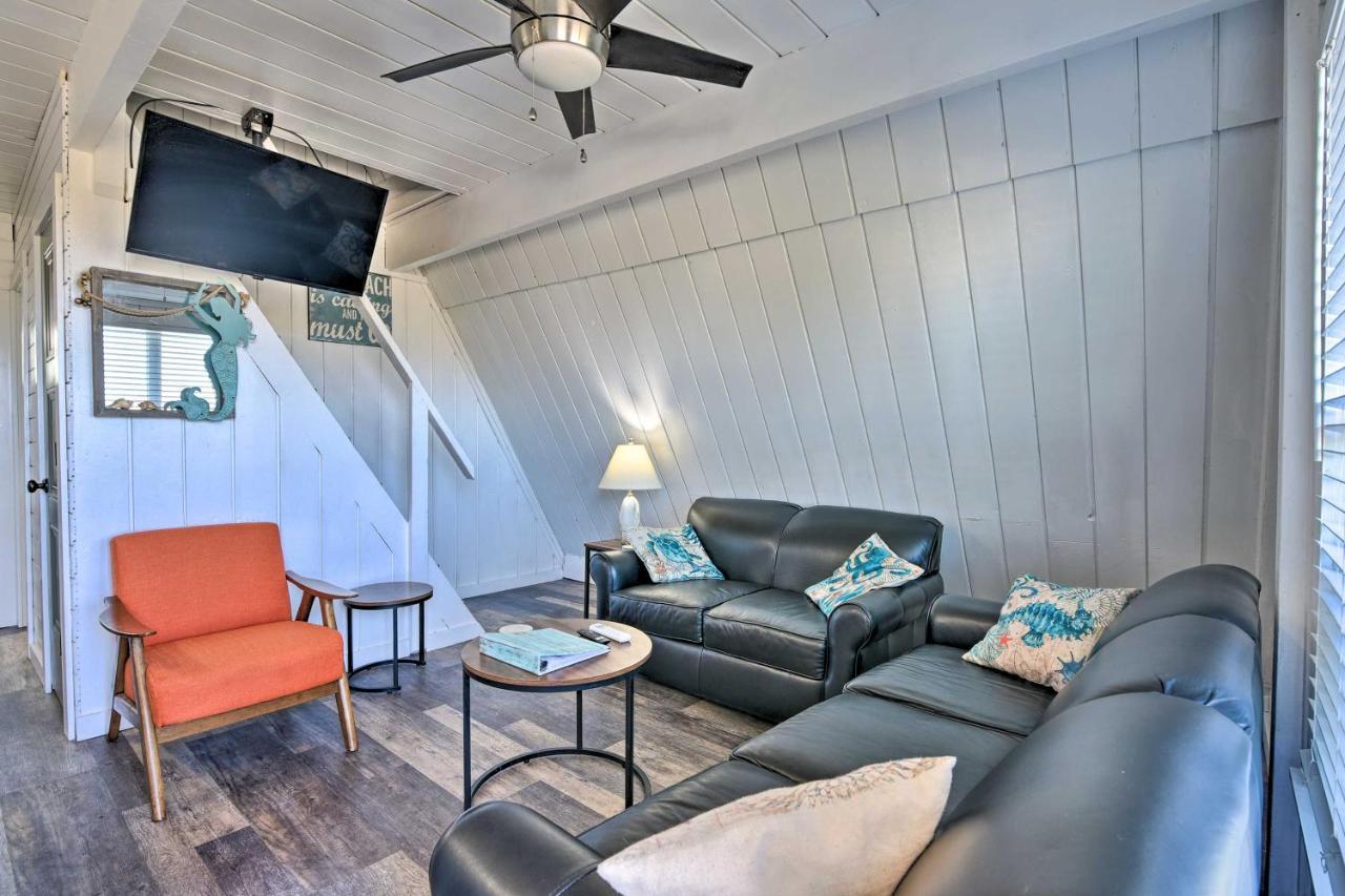 A-Frame Home With Deck - 2 Blocks To Surfside Beach! Екстериор снимка